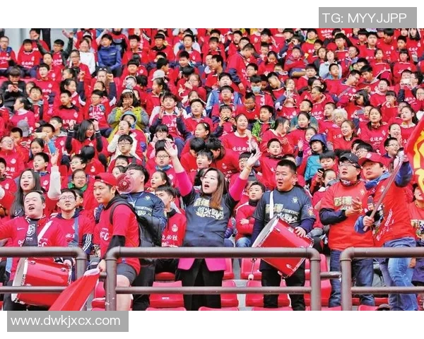 乔姓足球明星的传奇故事与他们在绿茵场上的辉煌成就 乔姓足球明星的传奇故事与他们在绿茵场上的辉煌成就