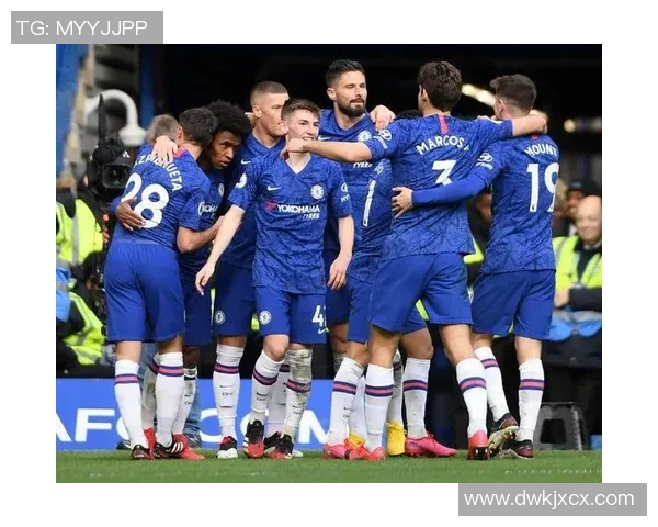 北京足球队在邀请赛积分榜上以57分稳居第一名展现强大实力 北京足球队在邀请赛积分榜上以57分稳居第一名展现强大实力